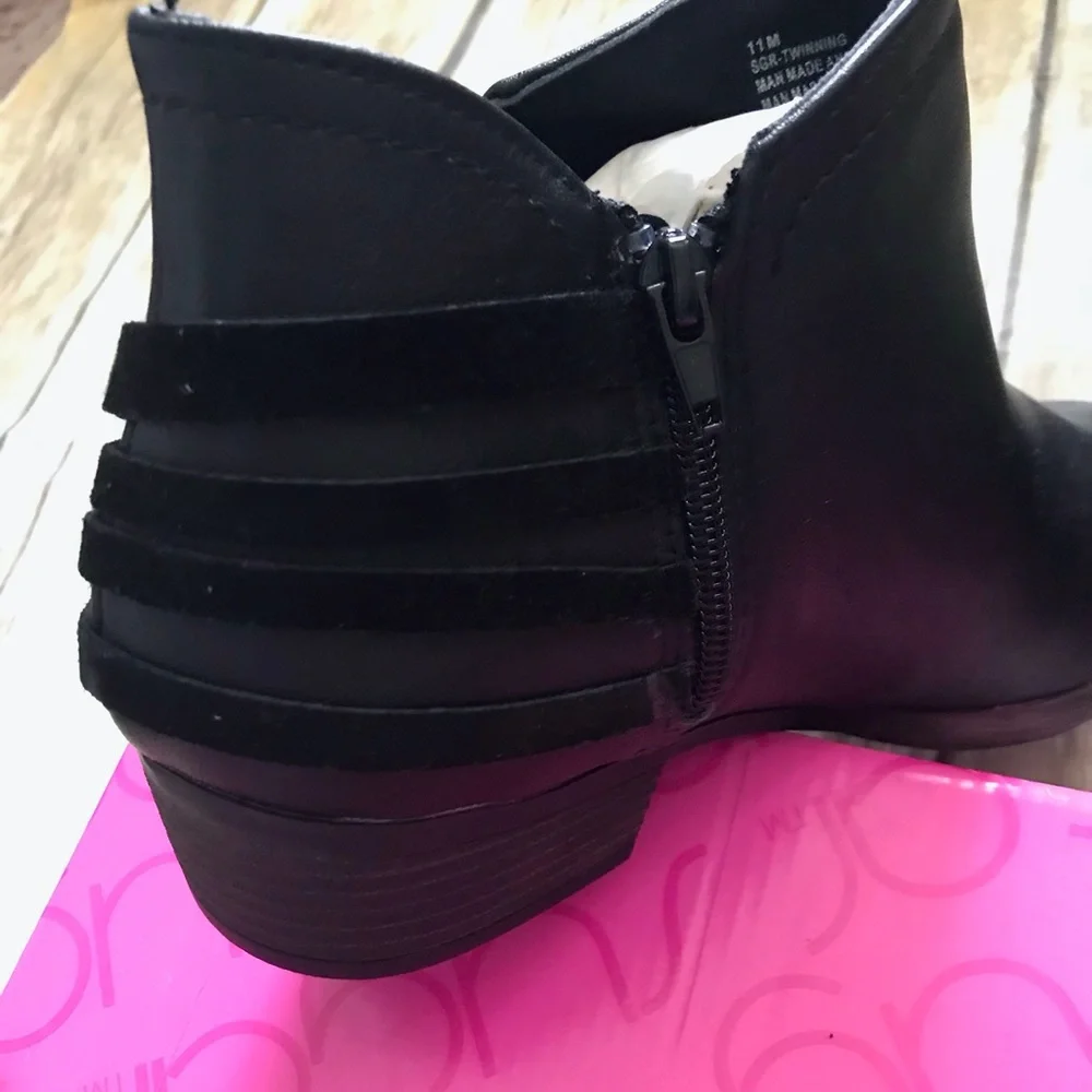 BARGAIN 2/$15 Black Boots Sz 11 - Picture 11 of 15